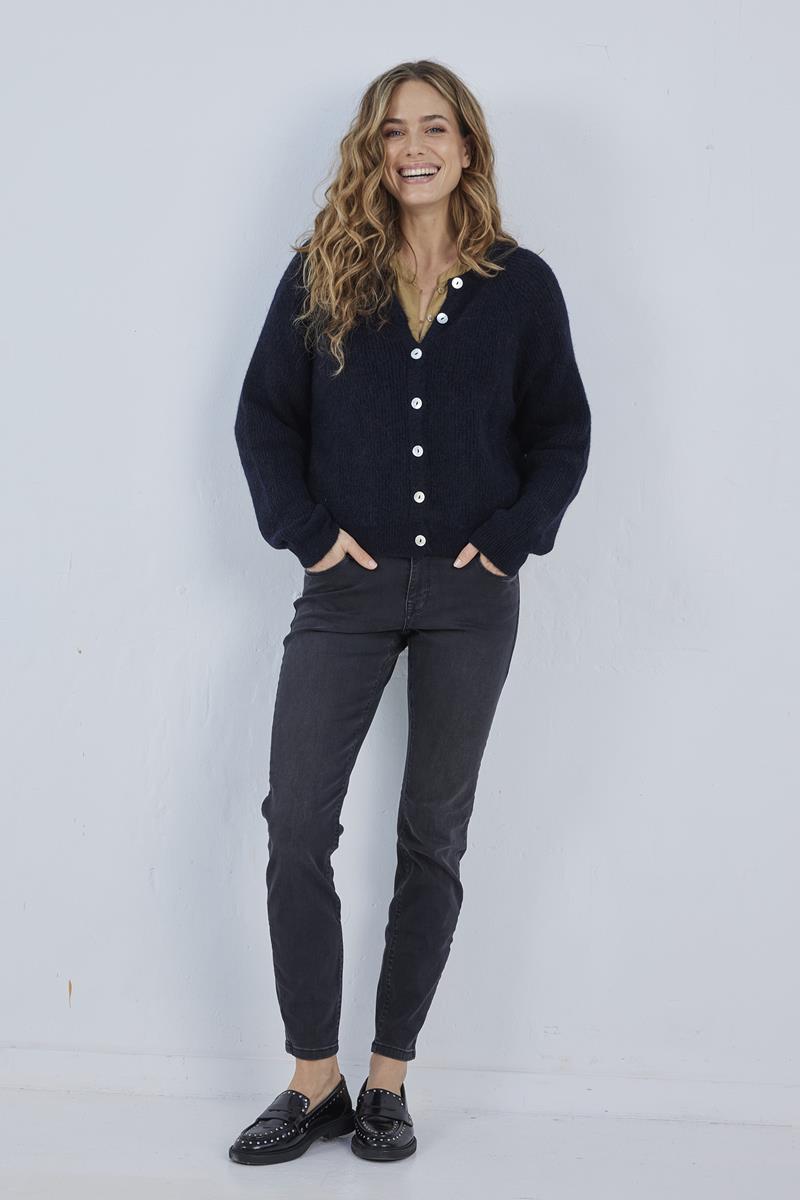 Cardigan en Maille Douce à Boutons Perlés