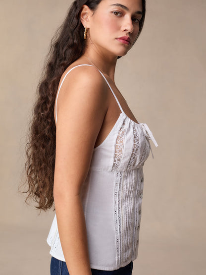 Top Blanc | Détails Ajourés Et Bretelles Fines | Élégant Et Féminin | Idéal Pour L’Été Et Les Soirées