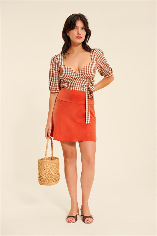 Jupe Courte | Orange Vive Et Minimaliste | Moderne Et Confortable | Idéale Pour L’Été Et Les Sorties