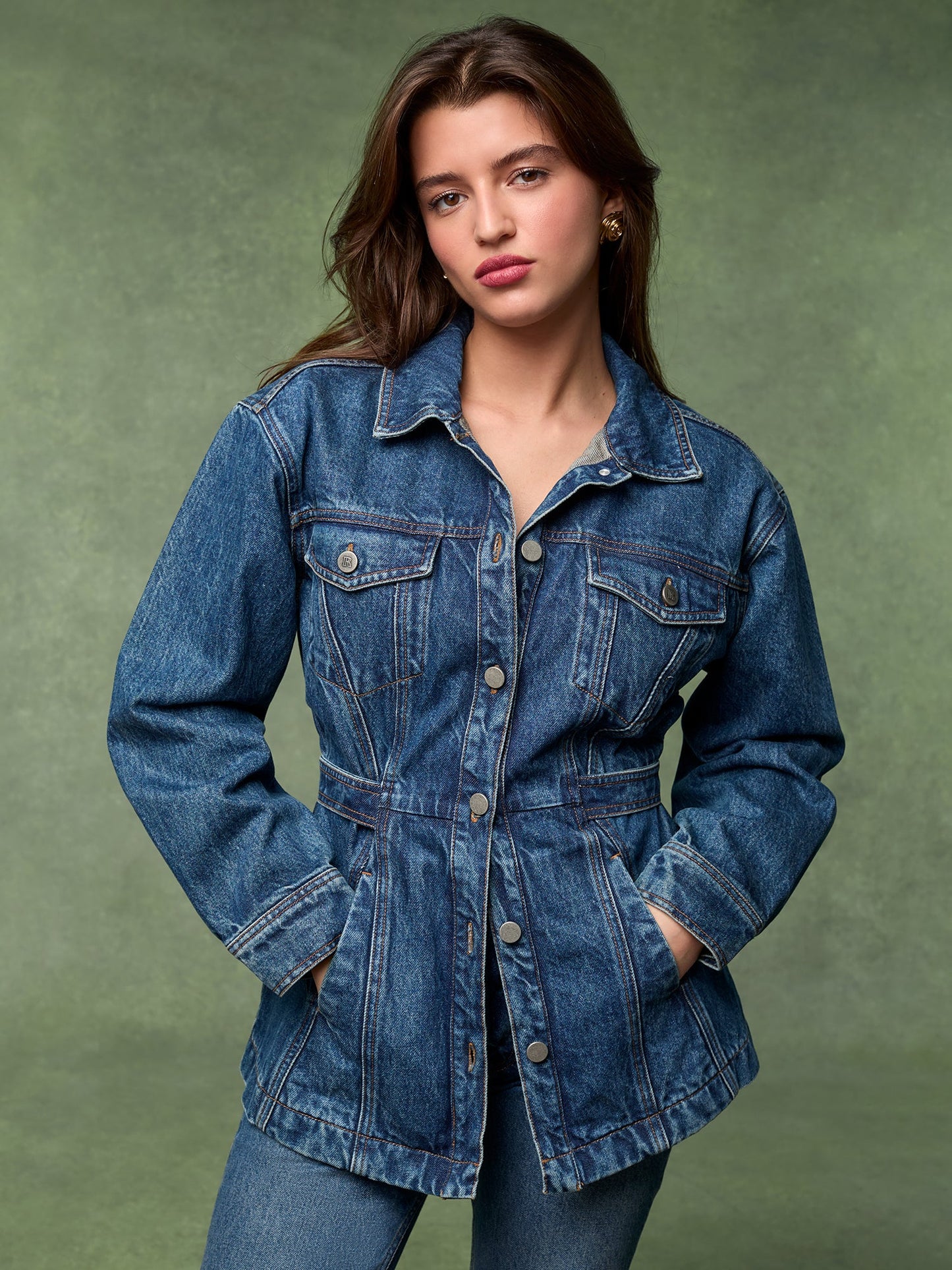 Veste Femme | Denim Cintrée et Intemporelle | Idéale pour un Look Urbain Décontracté