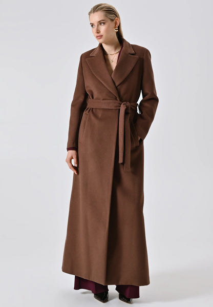 Manteau Long Ceinturé à Col Tailleur