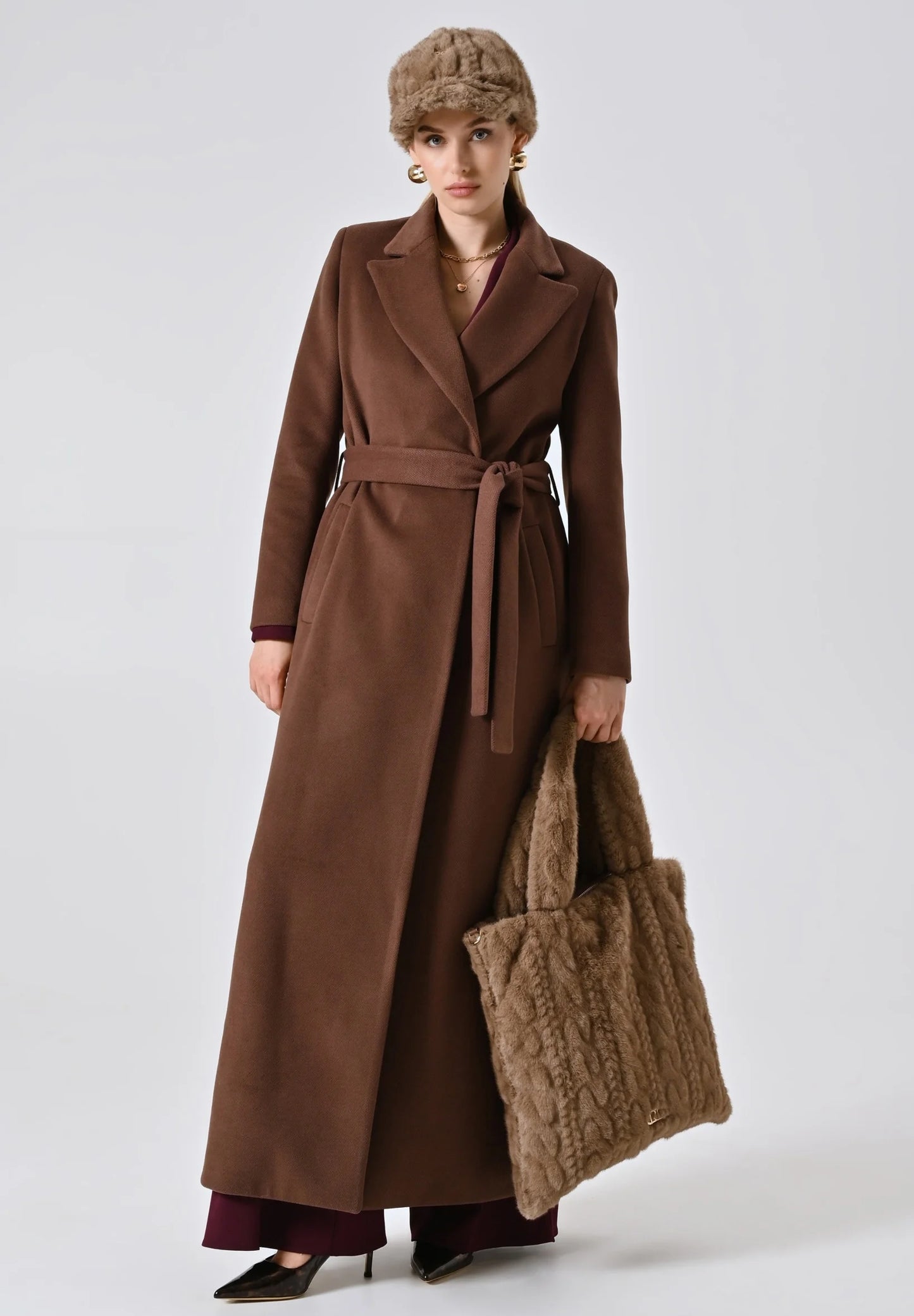 Manteau Long Ceinturé à Col Tailleur