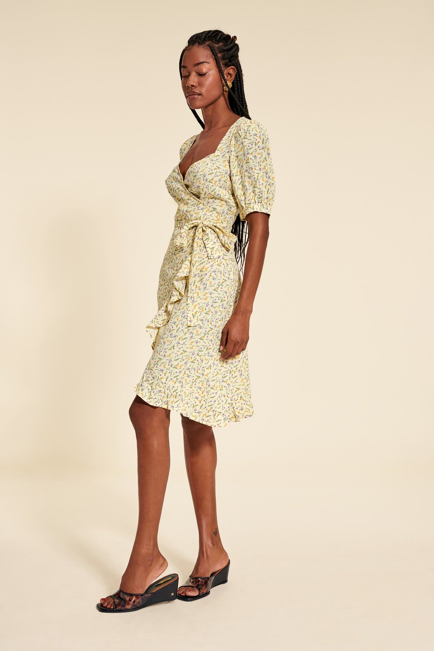 Robe Portefeuille Fleurie | Élégante & Légère | Été & Sorties Décontractées